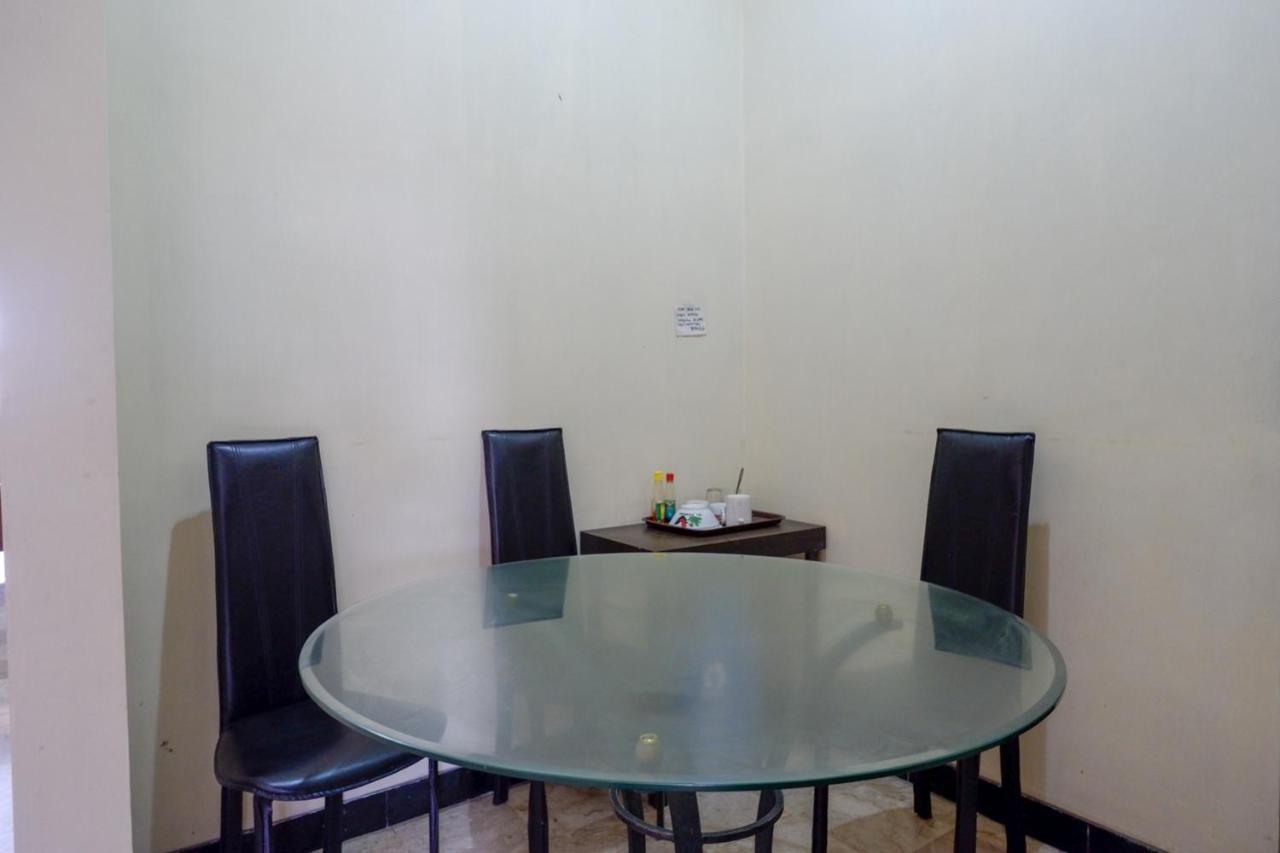 Hotel Koolkost Near Kawasan Simpang Lima Semarang Extérieur photo